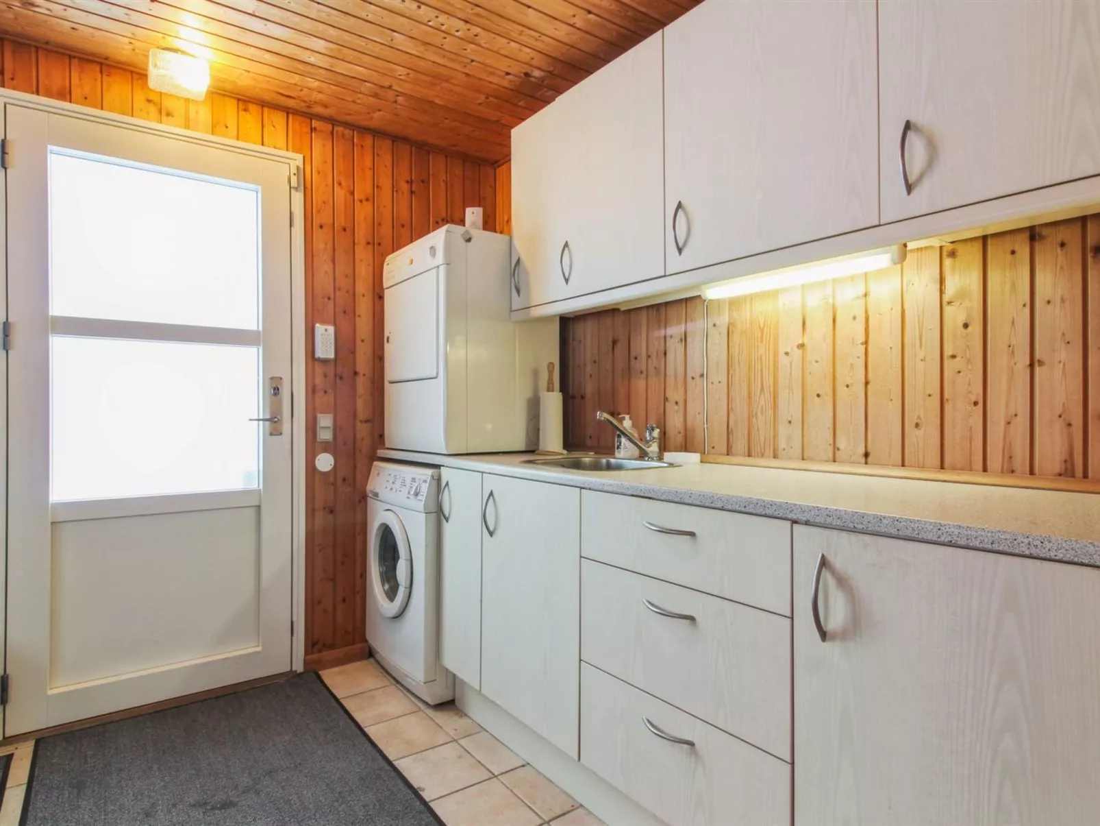 "Signe" - 700m from the sea-Inside