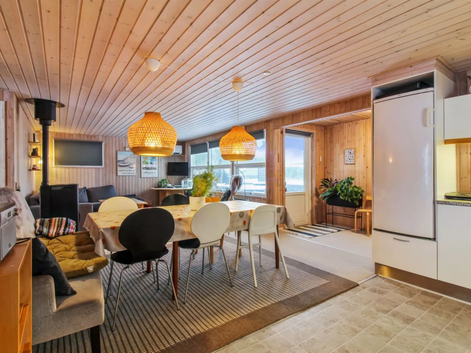 "Signe" - 700m from the sea-Inside