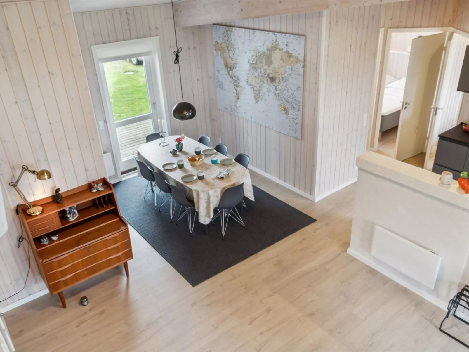 "Halvor" - 275m from the sea-Inside