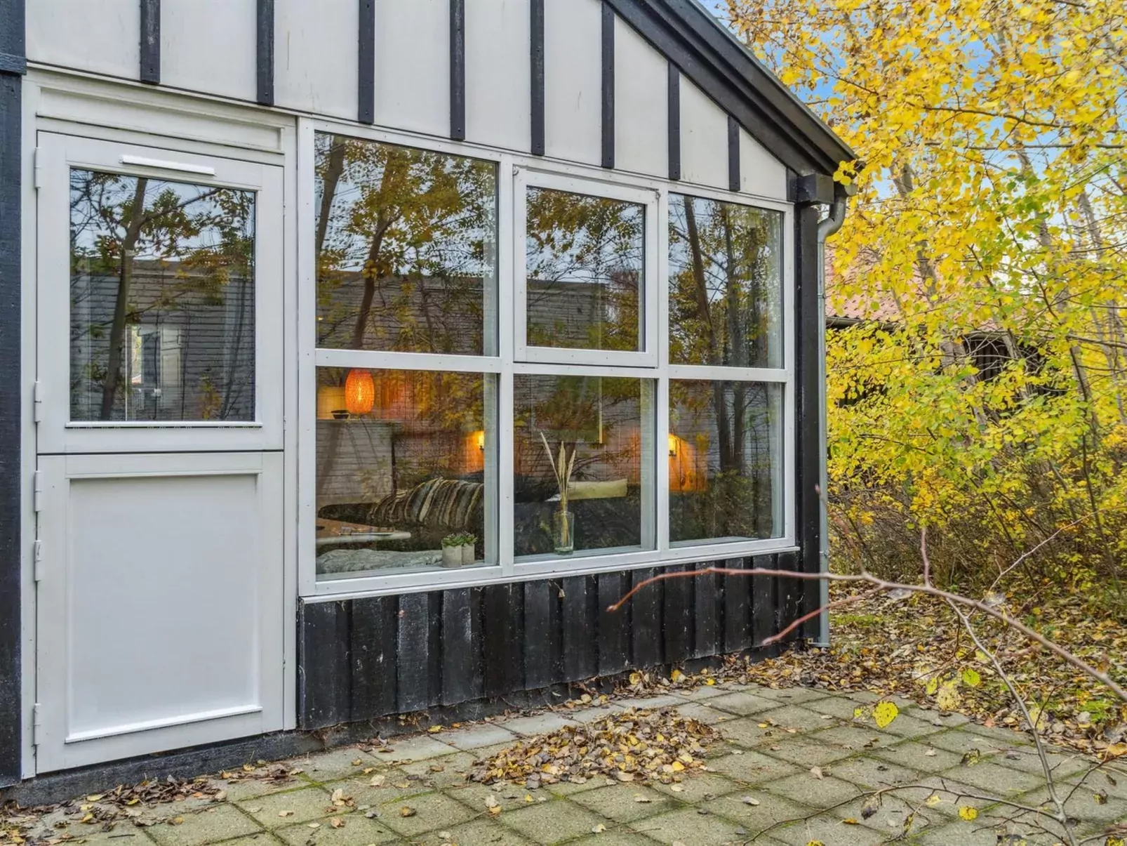 "Gudrund" - 250m from the sea-Outside