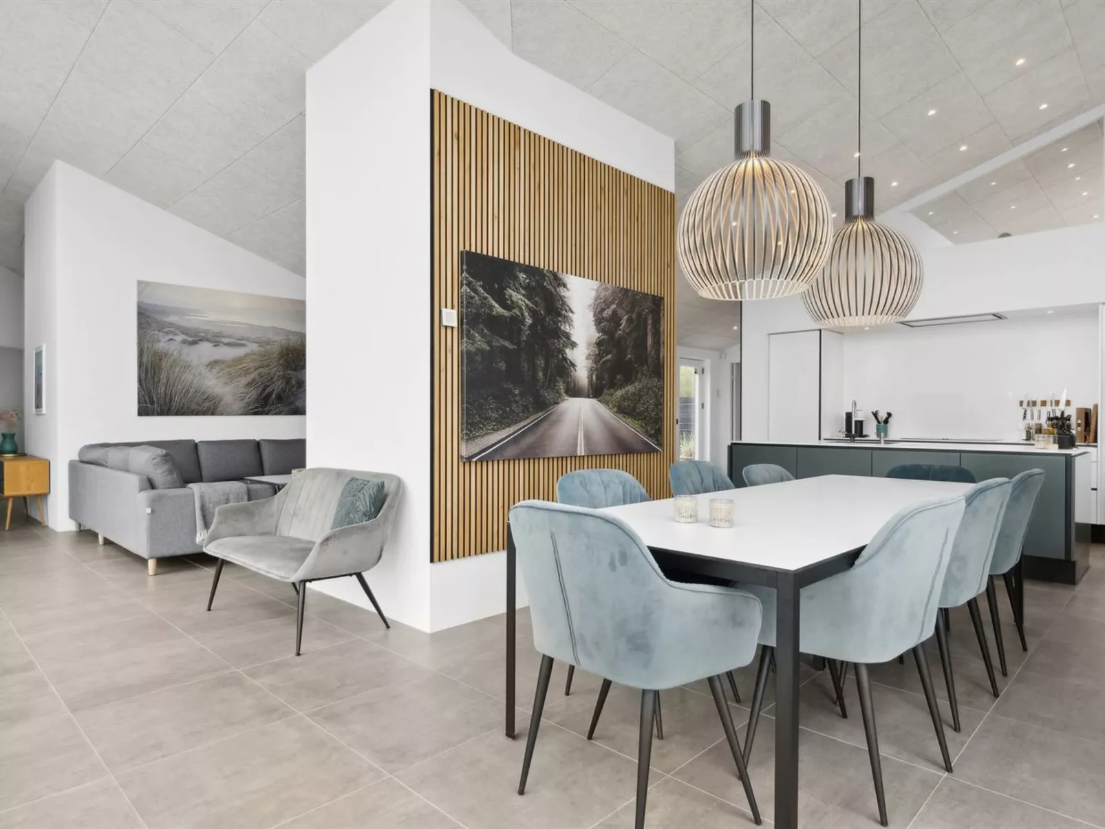 "Fridhild" - 1.5km from the sea-Inside