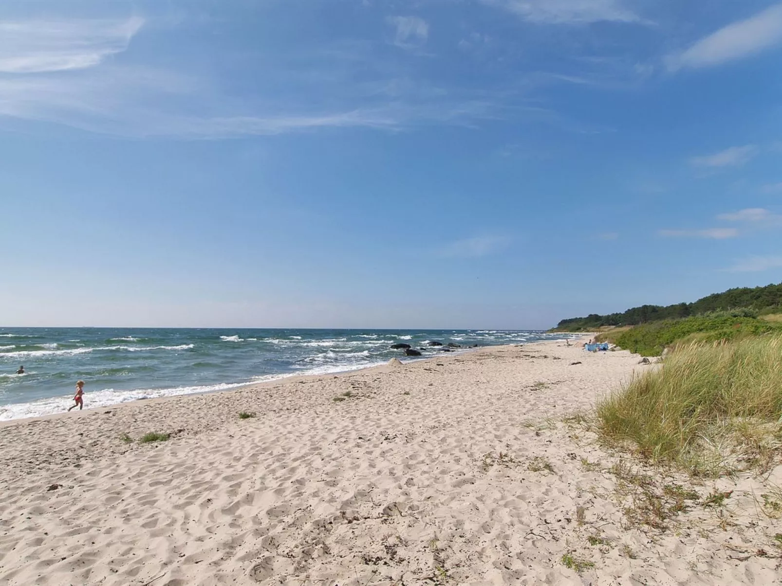 "Yrjö" - 1km from the sea-Outside