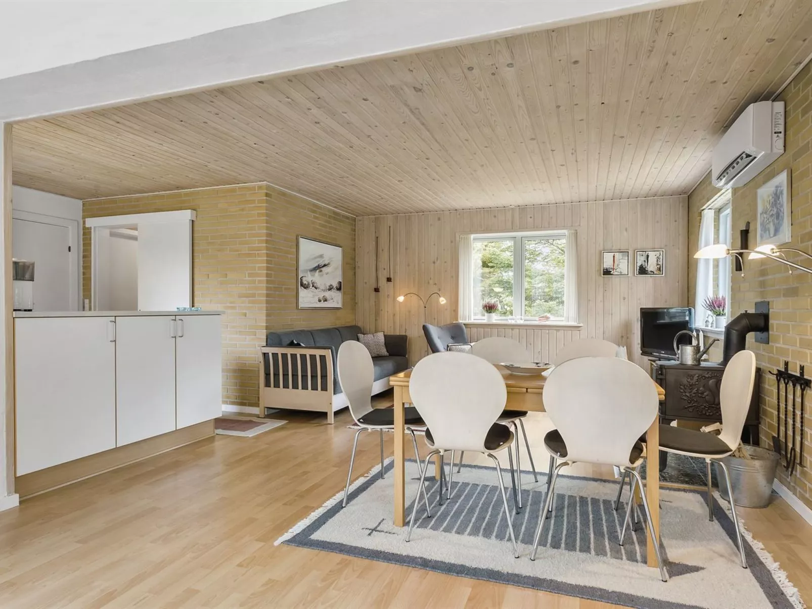 "Gisa" - 400m from the sea-Inside