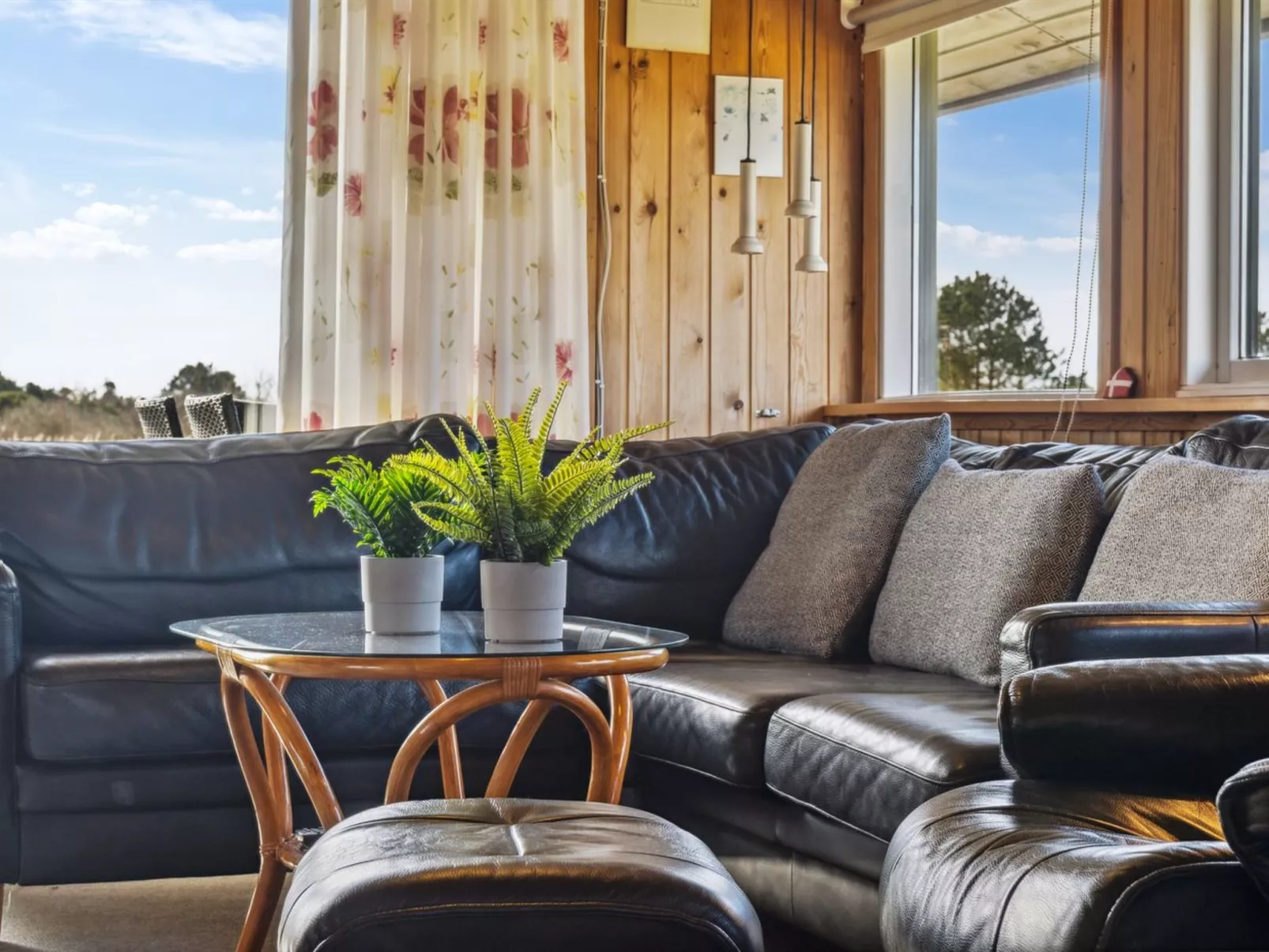 "Hunlef" - 1.7km from the sea-Drinnen