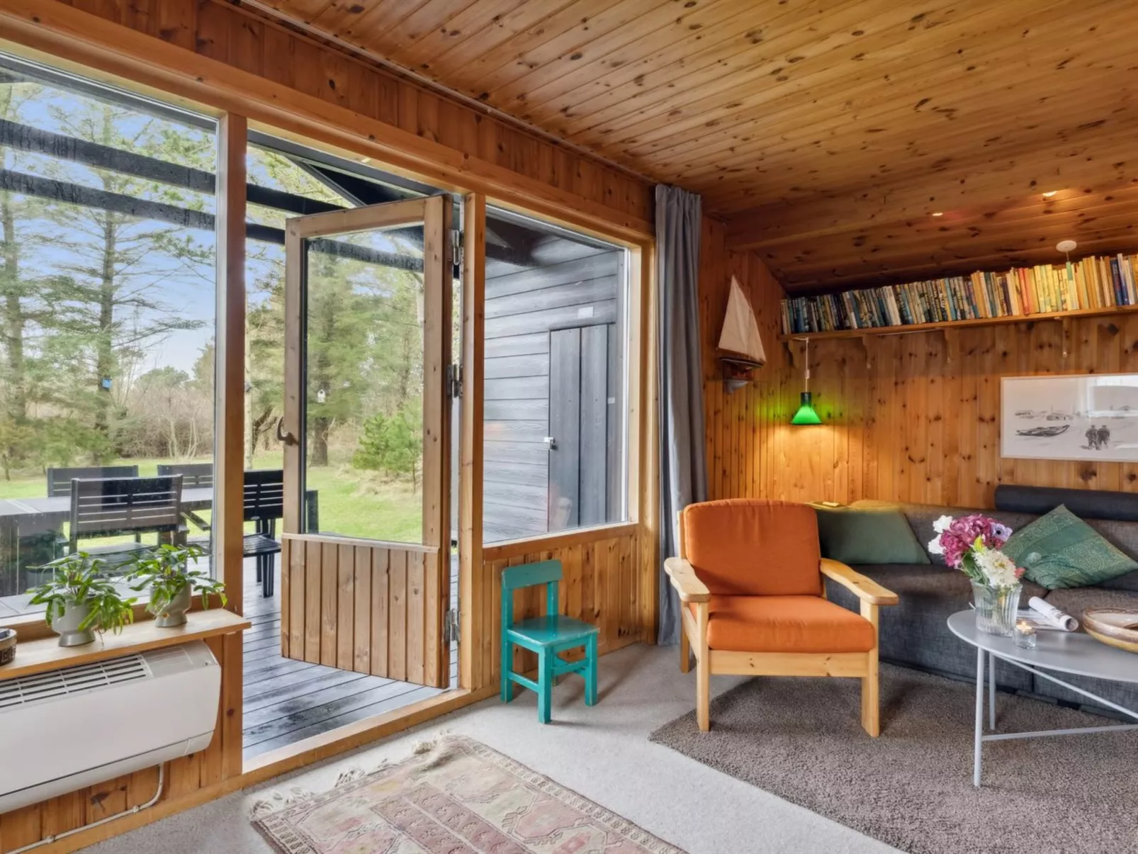 "Jukka" - 2km from the sea-Inside
