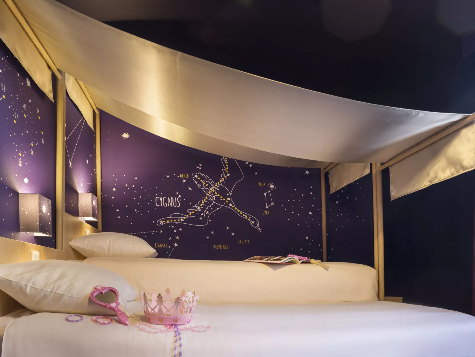 Cottage VIP (Fairytale Kingdom Cottage)-Inside