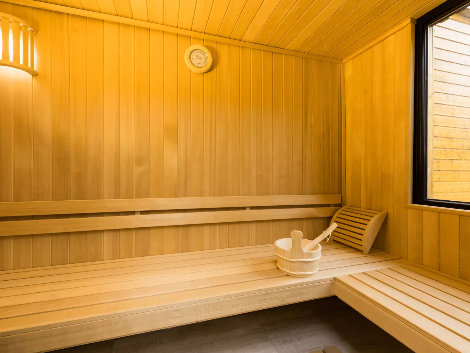 Cottage Exclusive-Inside