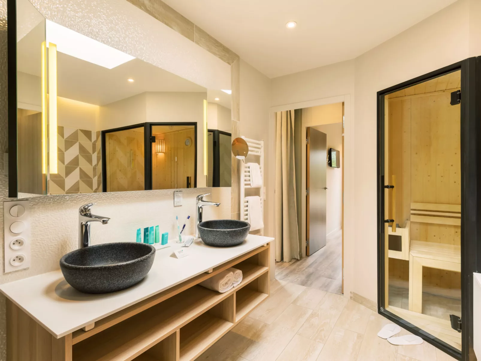 Cottage Exclusive-Inside