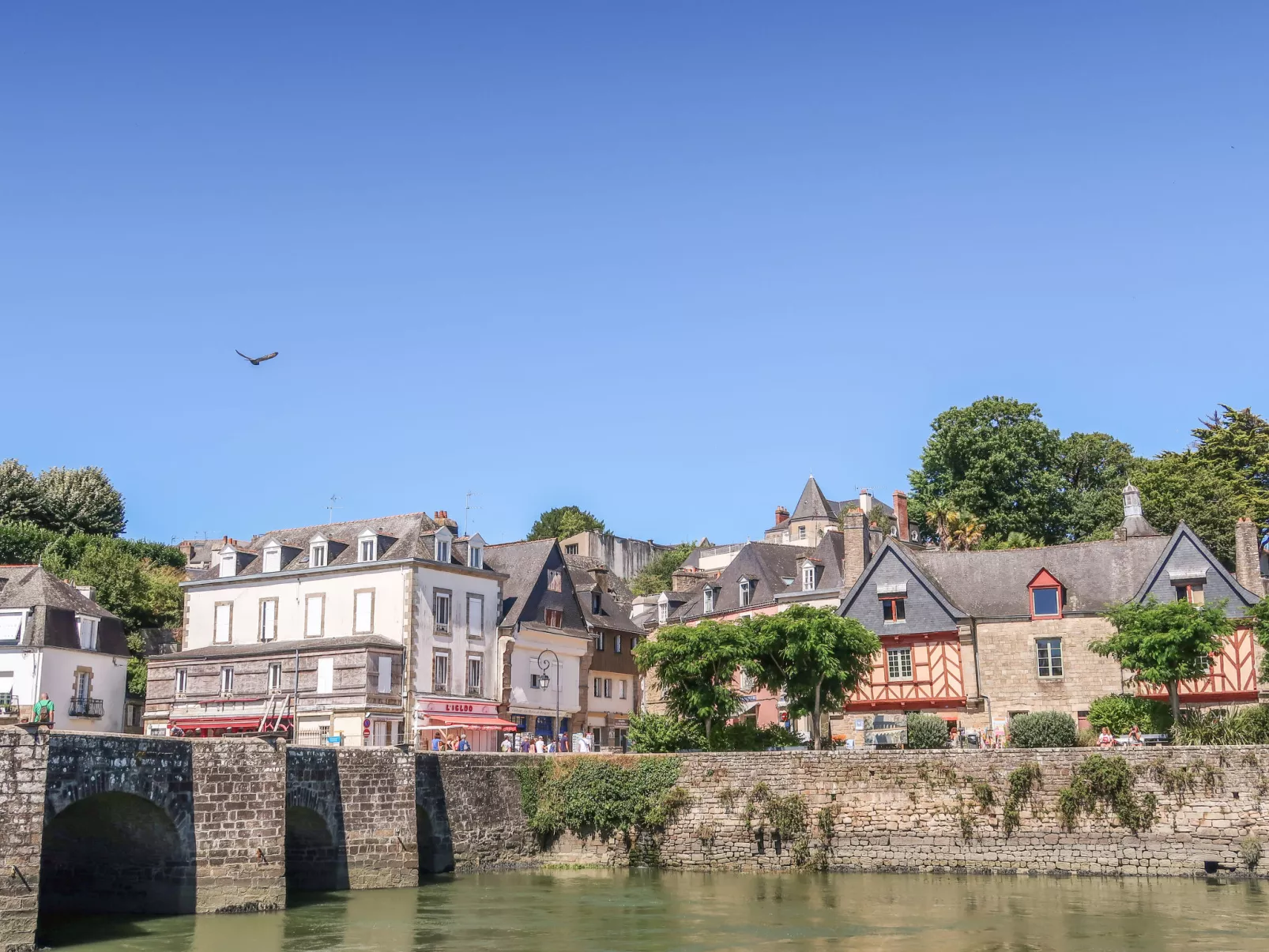 Chateau de Keraveon-Area