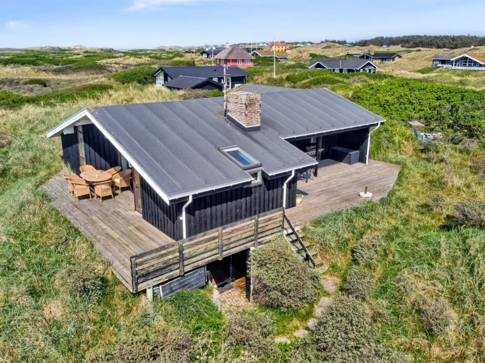 "Essie" - 250m from the sea-Outside