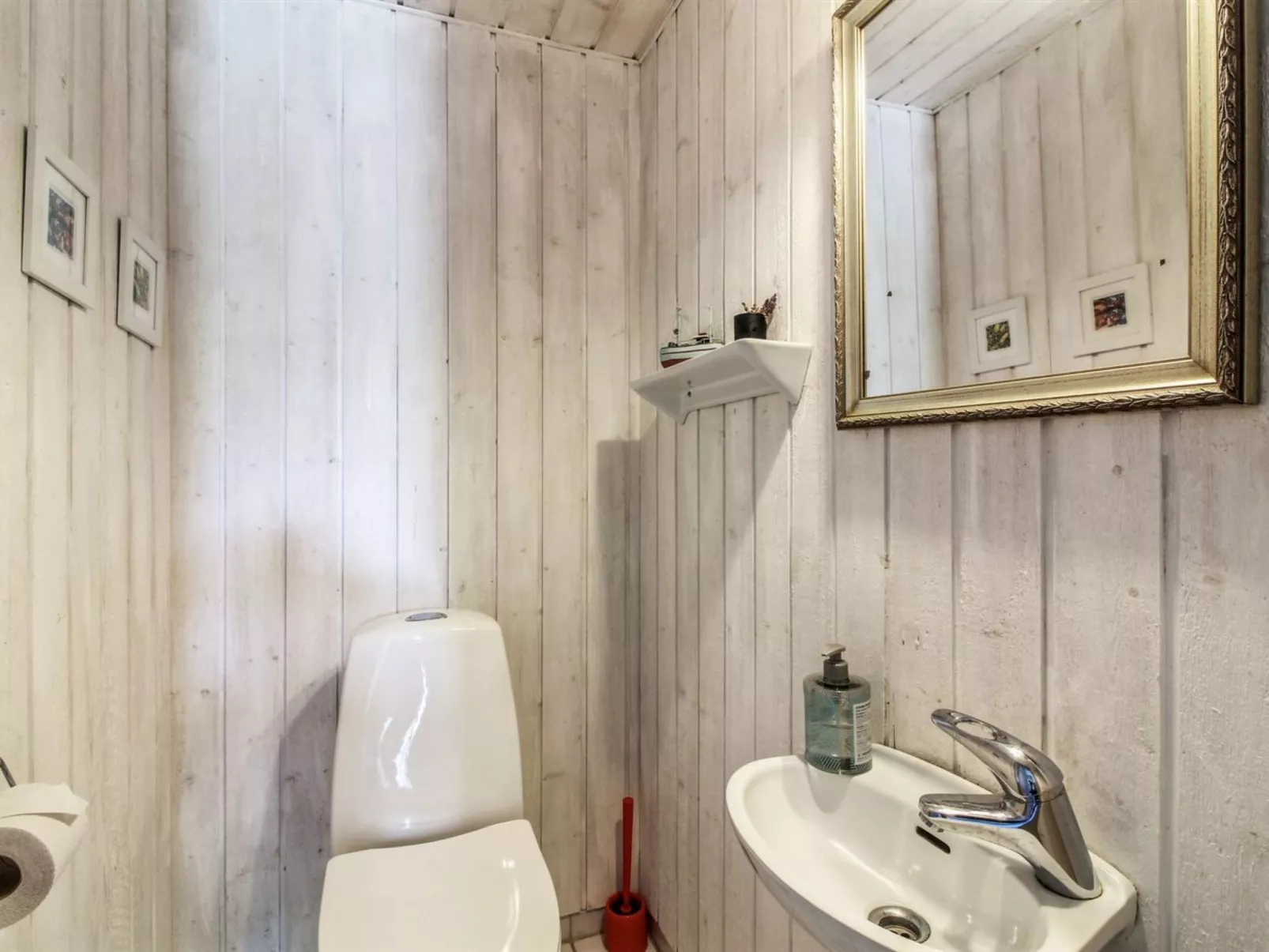 "Apelone" - 800m from the sea-Inside