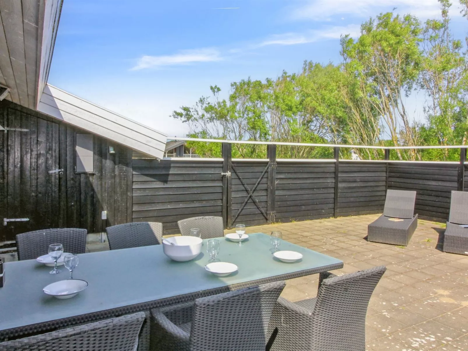 "Apelone" - 800m from the sea-Outside