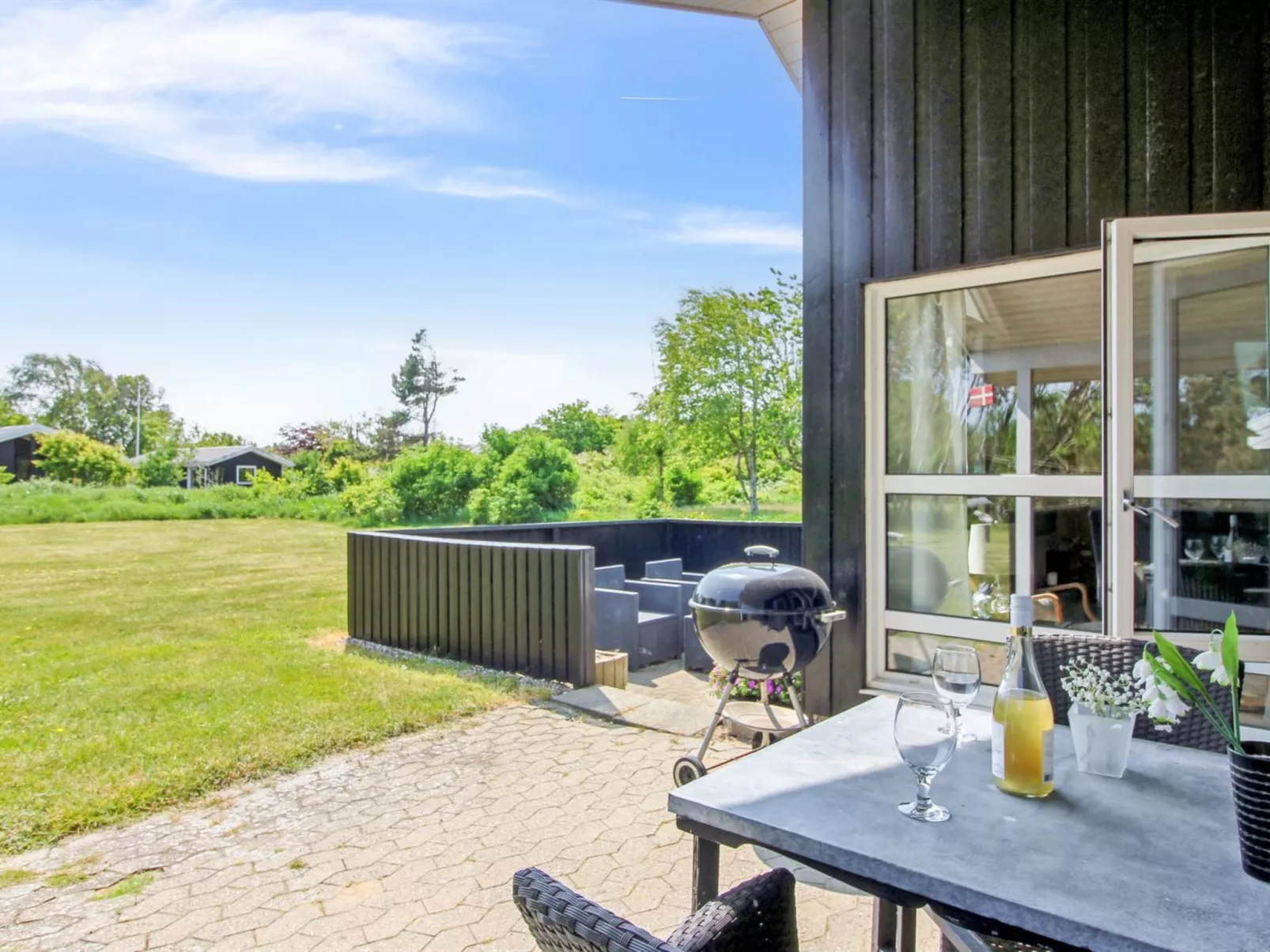 "Apelone" - 800m from the sea-Outside