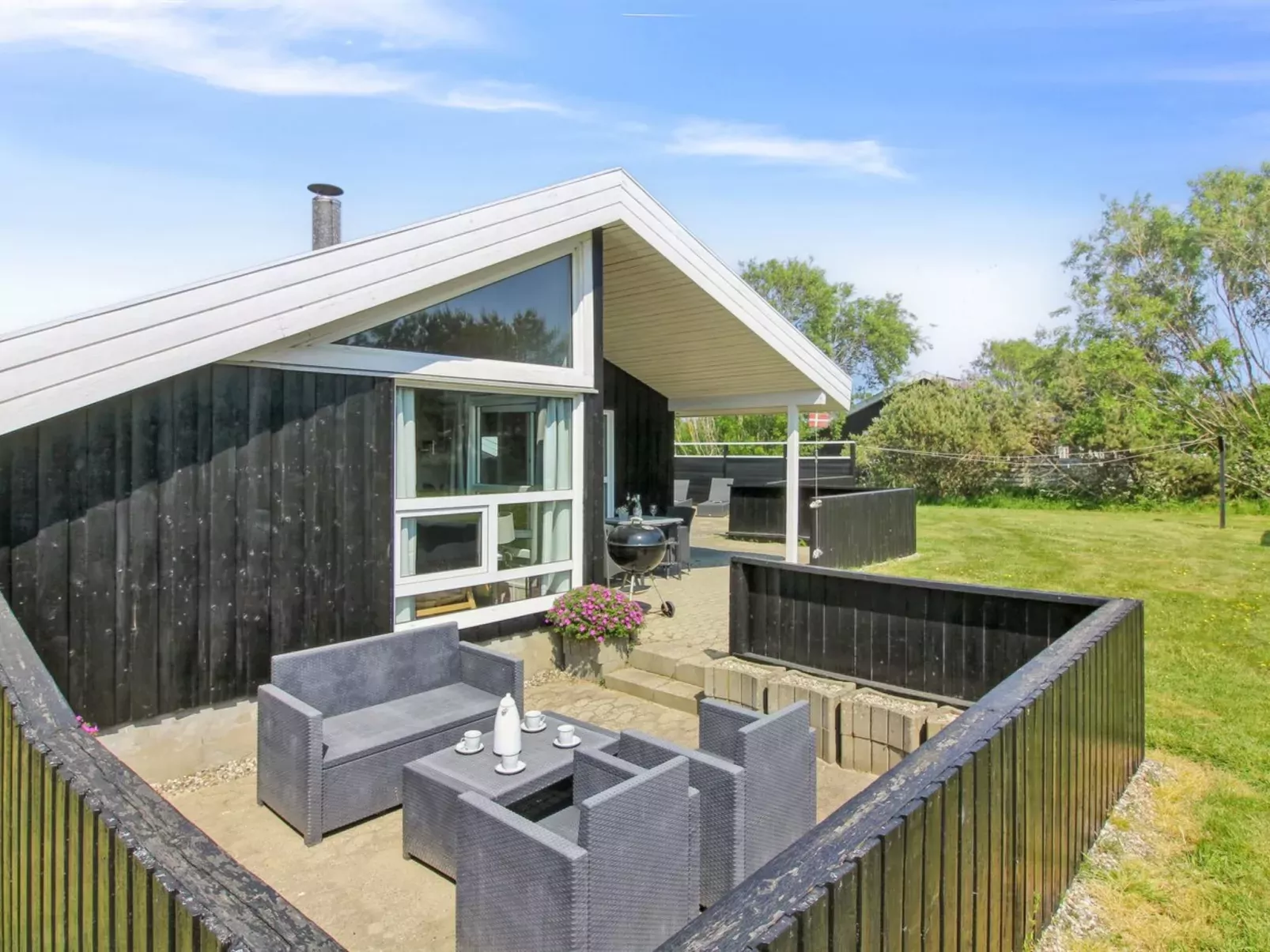 "Apelone" - 800m from the sea-Outside