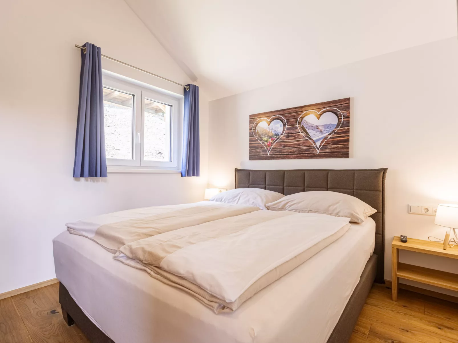 Für bis zu 8 Personen + Hot Tub-Inside