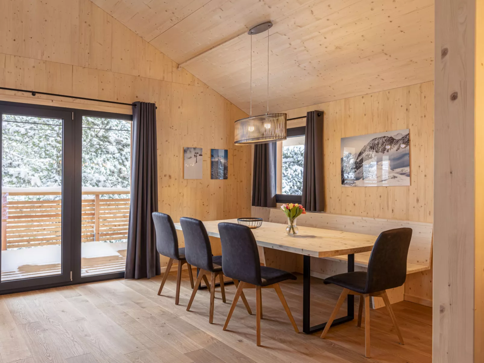 Superior Chalet mit Sprudelpool innen-Inside