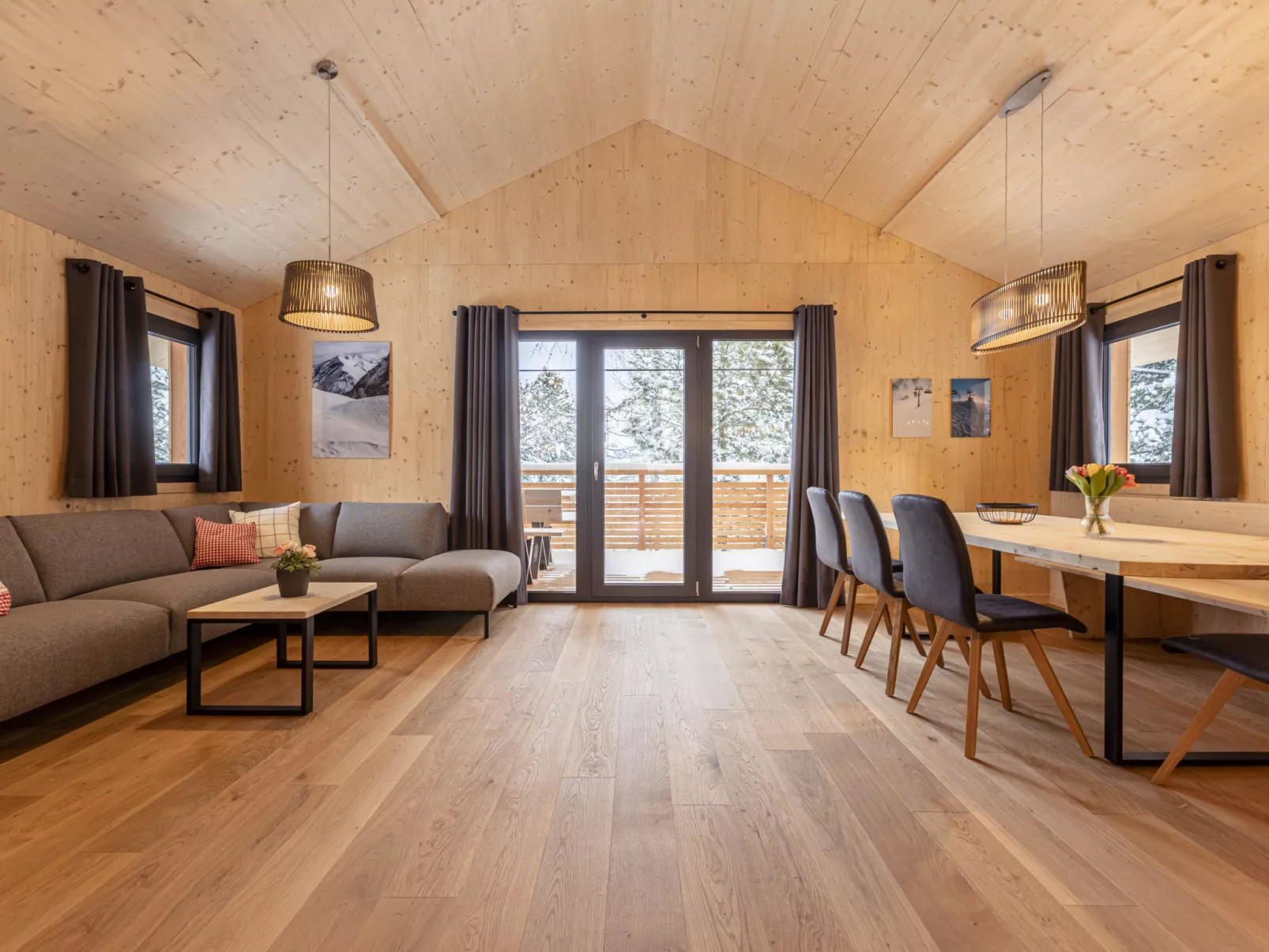 Superior Chalet mit Sprudelpool innen-Inside