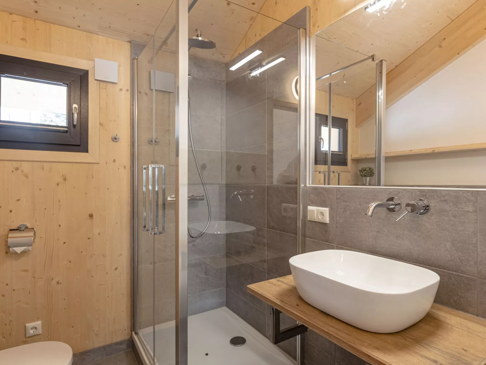 Superior Chalet mit Sprudelpool innen-Inside