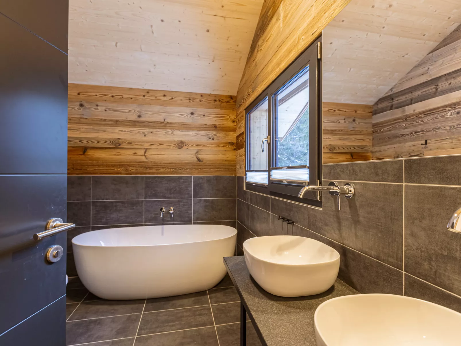 Superior # 4 mit Sauna & Hot Tub-Inside