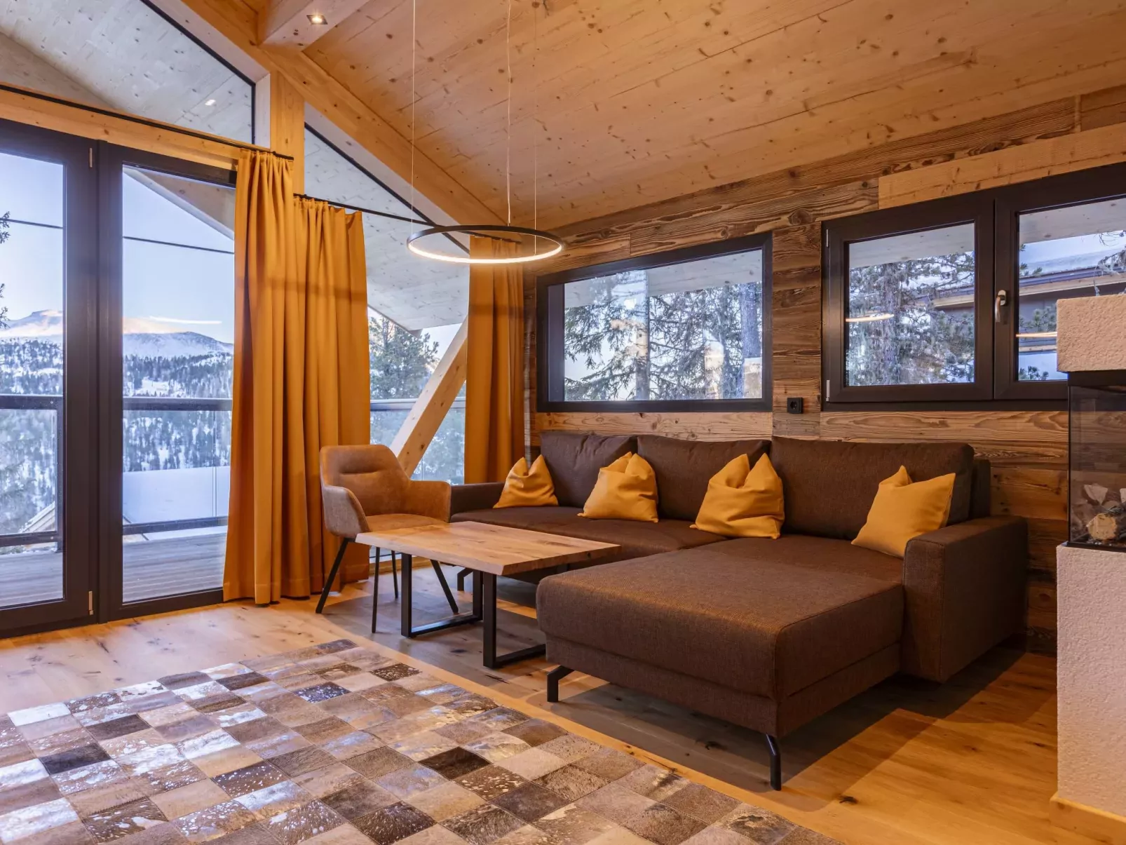 Superior # 4 mit Sauna & Hot Tub-Inside