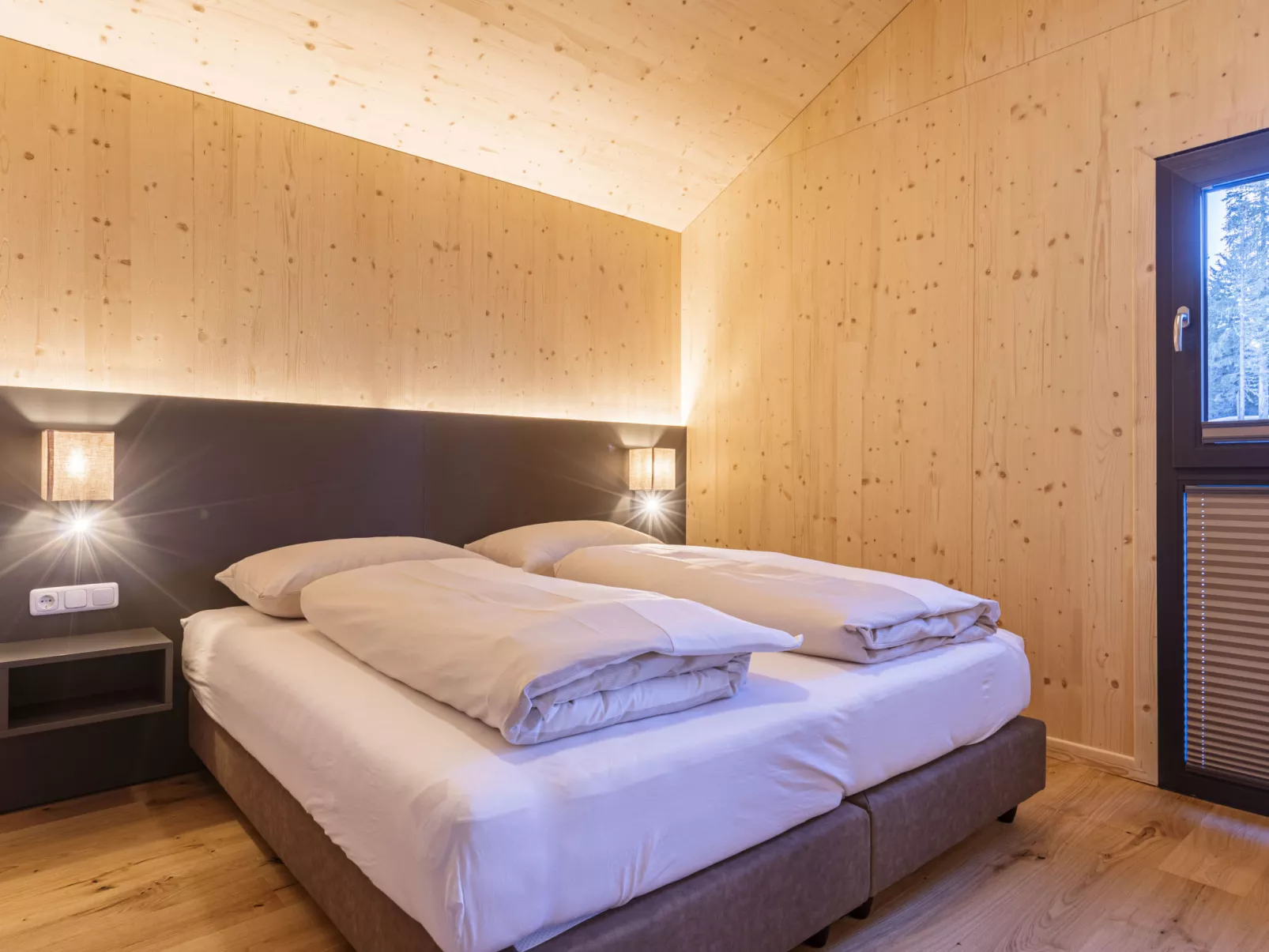 Superior # 7 mit Sauna & Hot Tub-Inside