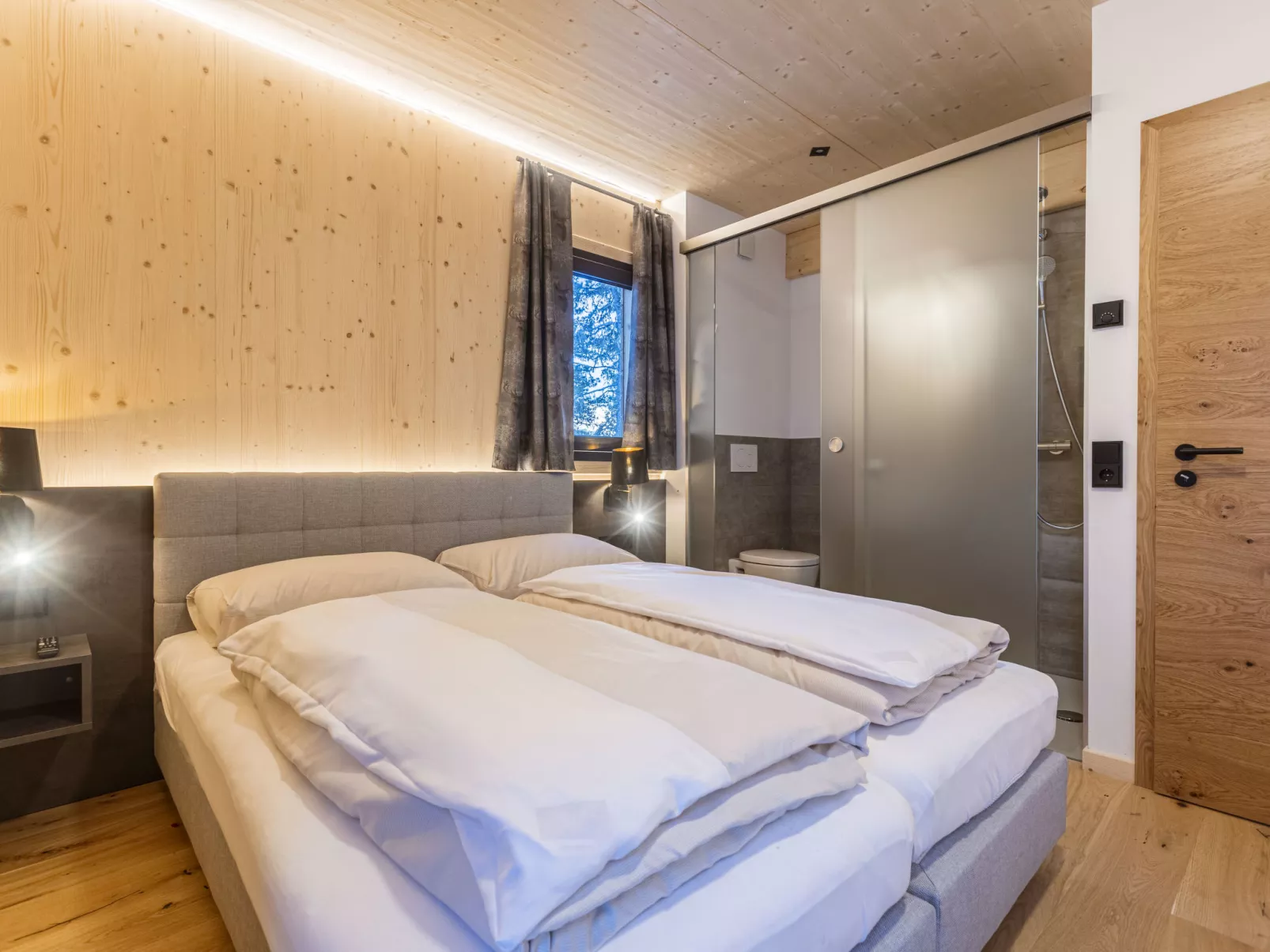 Superior # 9 mit Sauna & Hot Tub-Inside