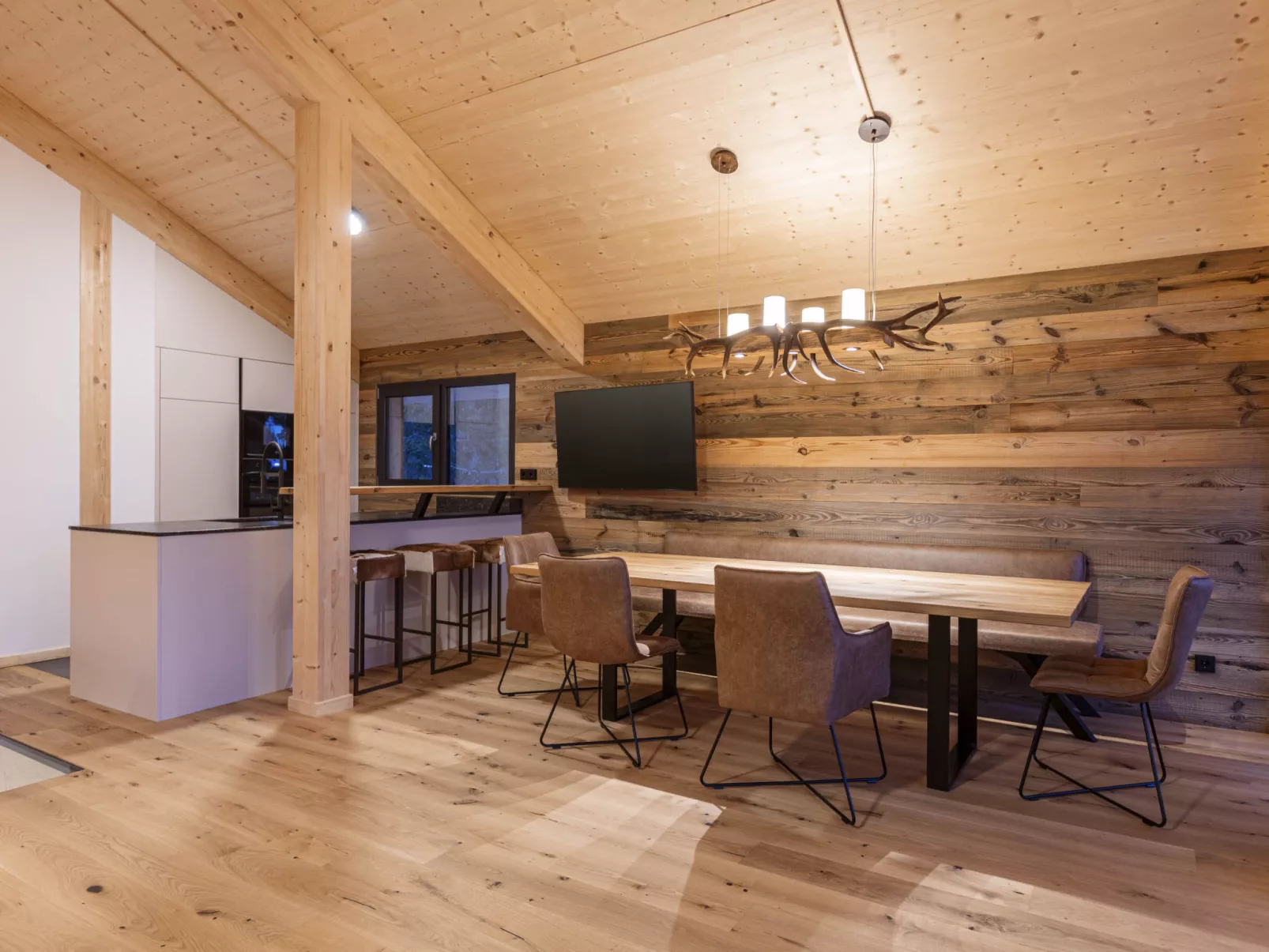 Superior # 42a mit Sauna & Hot Tub-Inside