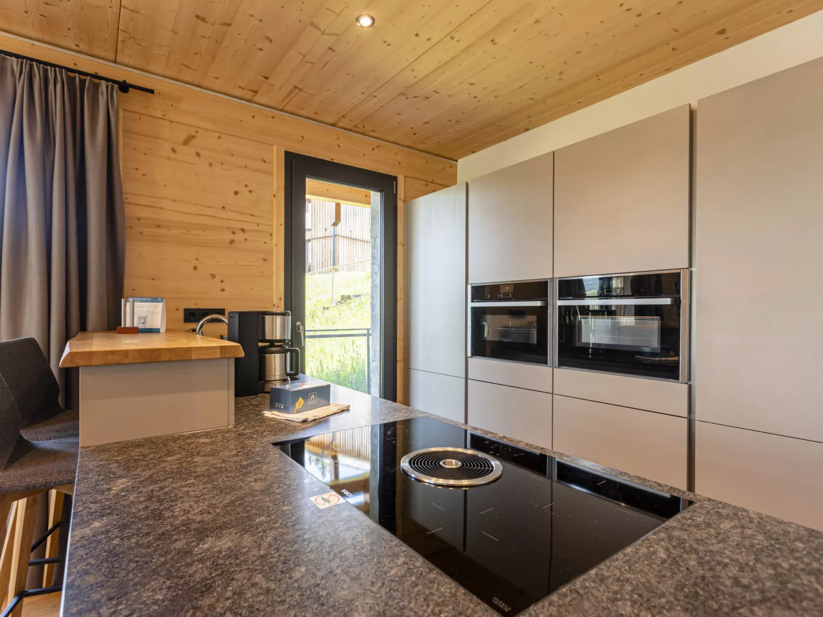 Superior # 22 mit Sauna & Hot Tub-Inside