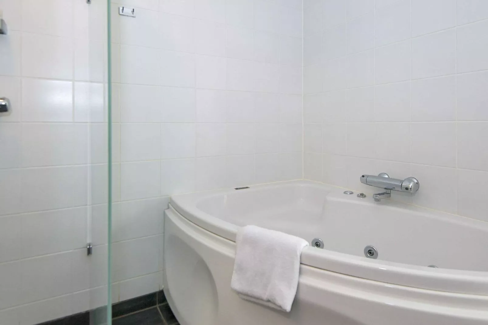 4 person holiday home in Ebeltoft-Spa