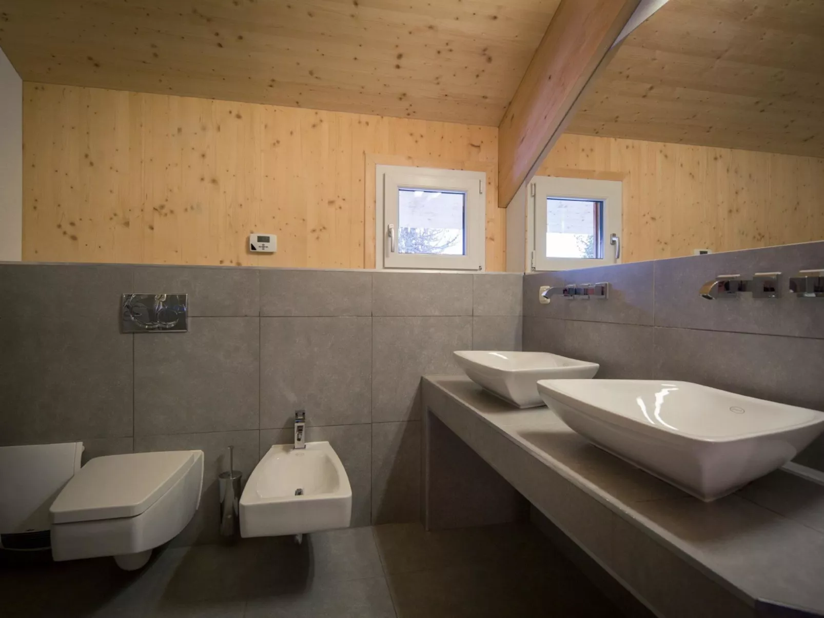 #33 mit IR-Sauna und Sprudelbad innen-Inside