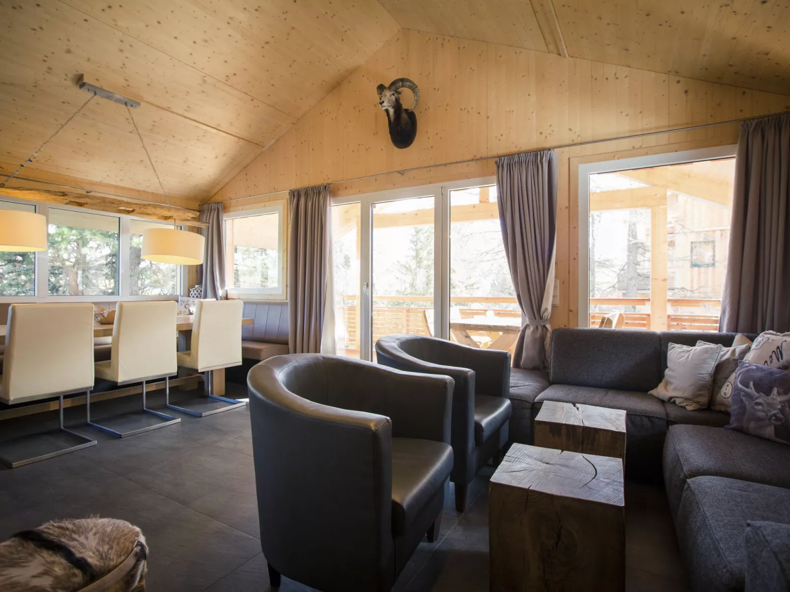 #14 mit Sauna und Sprudelbad Innen-Inside