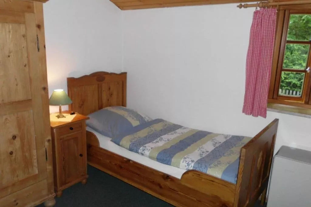 126449-Bedroom