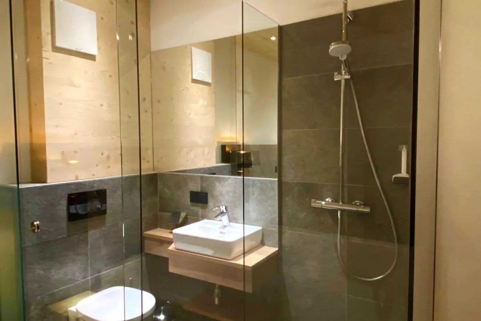 Bergresort Hauser Kaibling 1-Bathroom