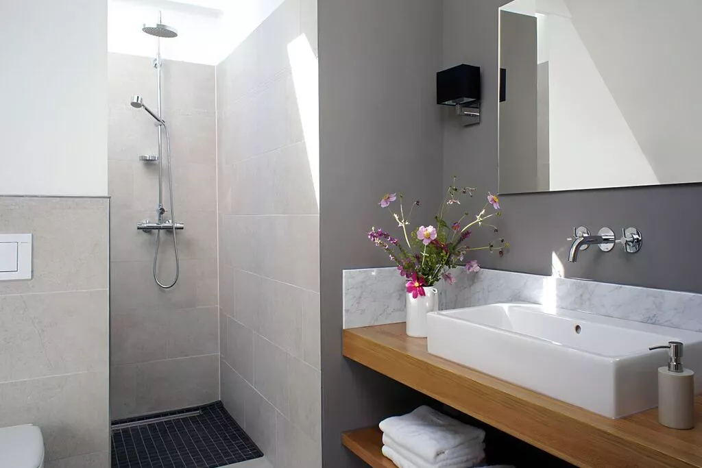 54434-Bathroom