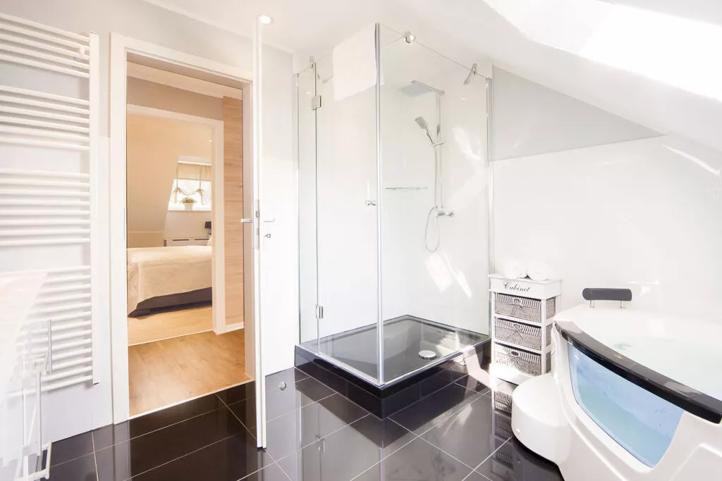 121670-Bathroom