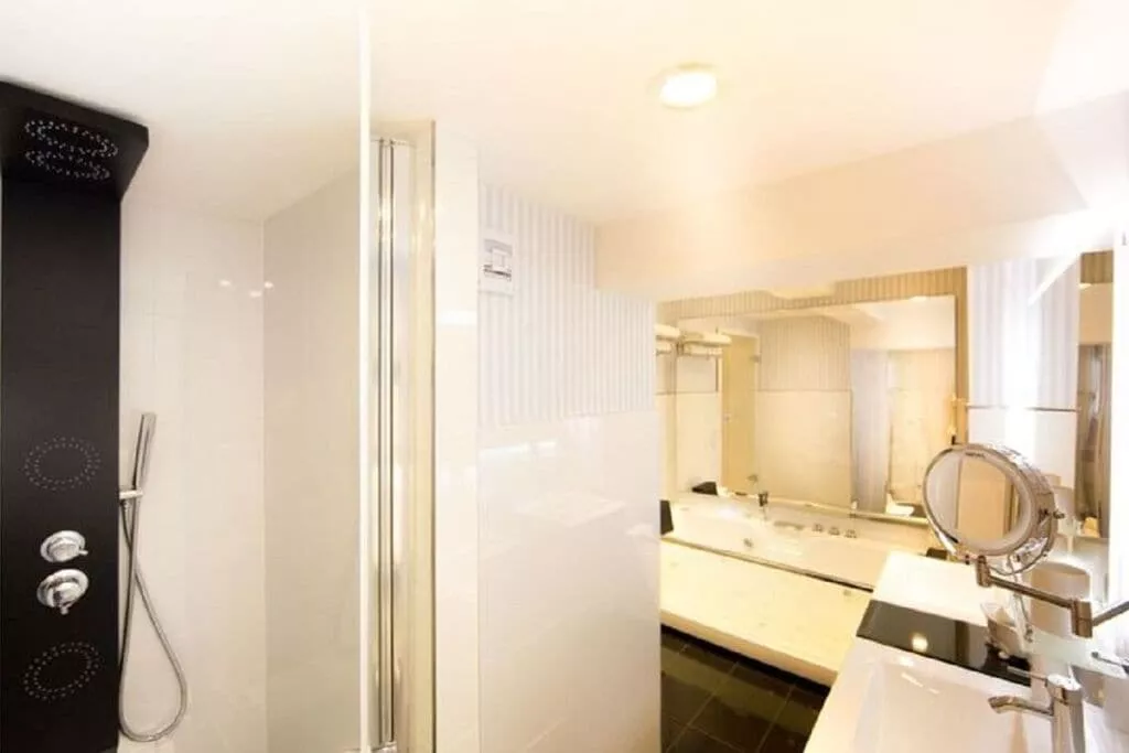 142943-Bathroom