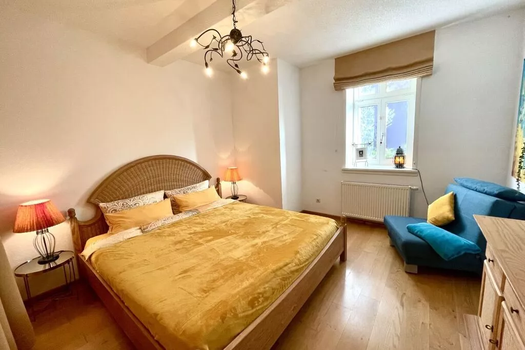 112046-Bedroom