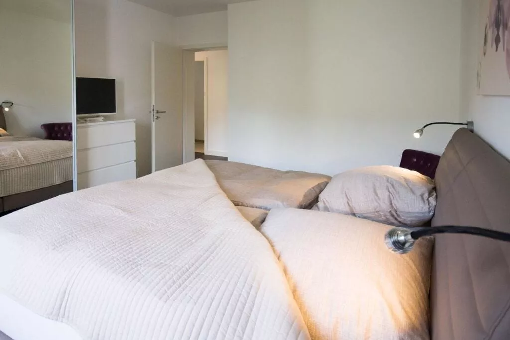 116667-Bedroom