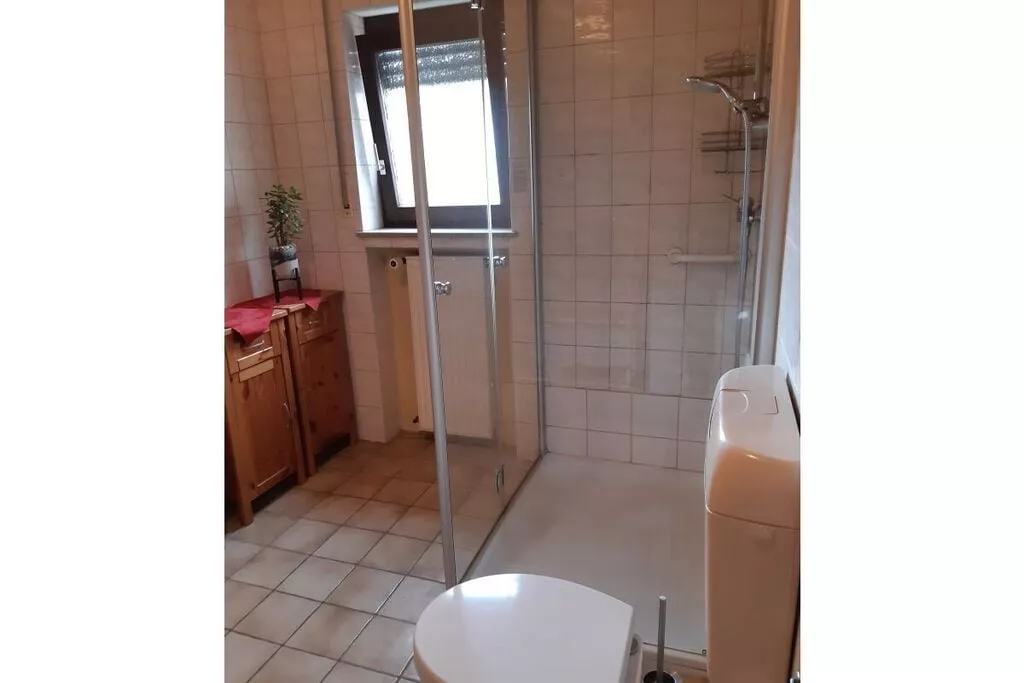 68062-Bathroom