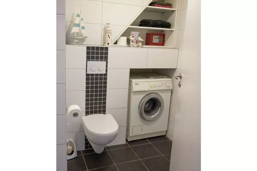 86479-Bathroom