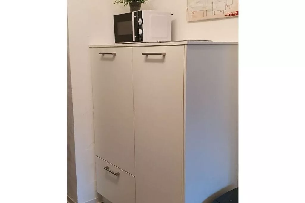 136702-Kitchen