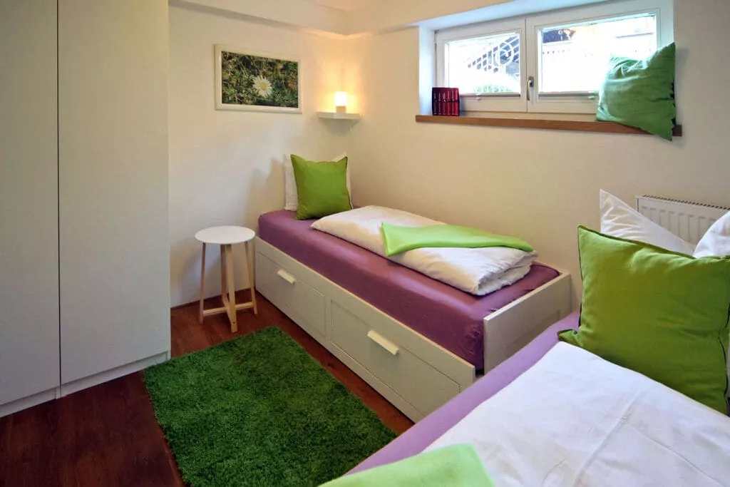 127609-Bedroom
