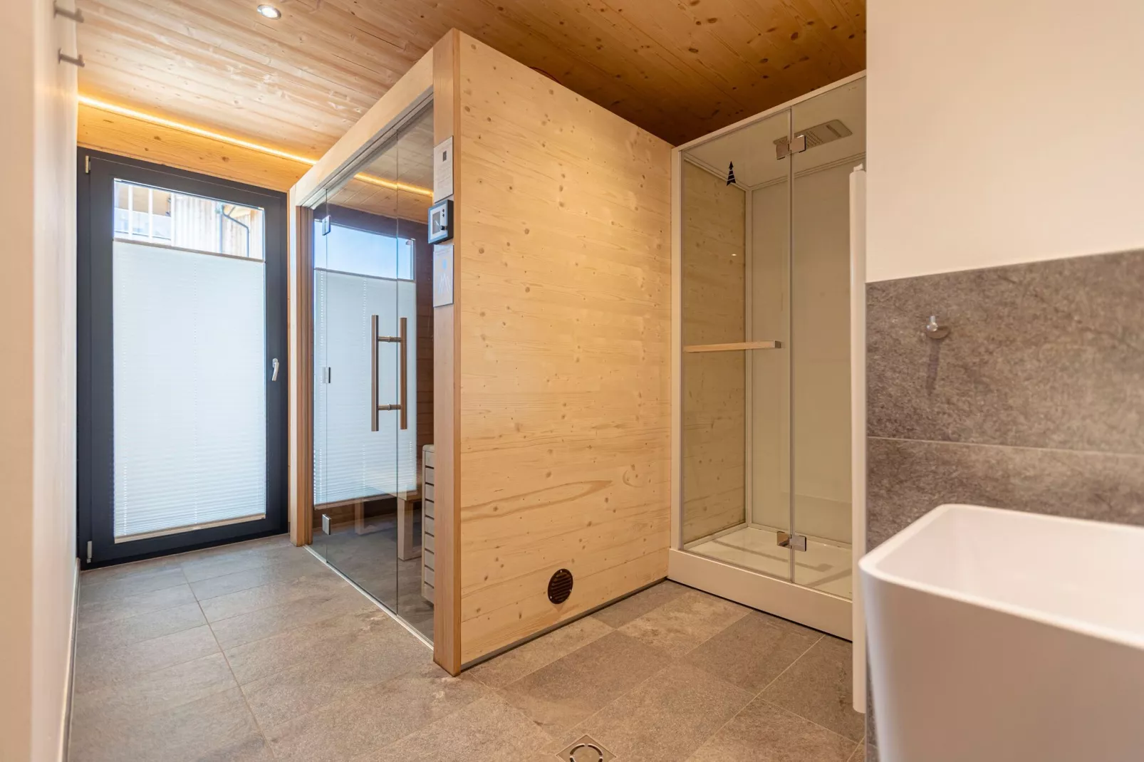 Bergresort Hauser Kaibling 9-Bathroom