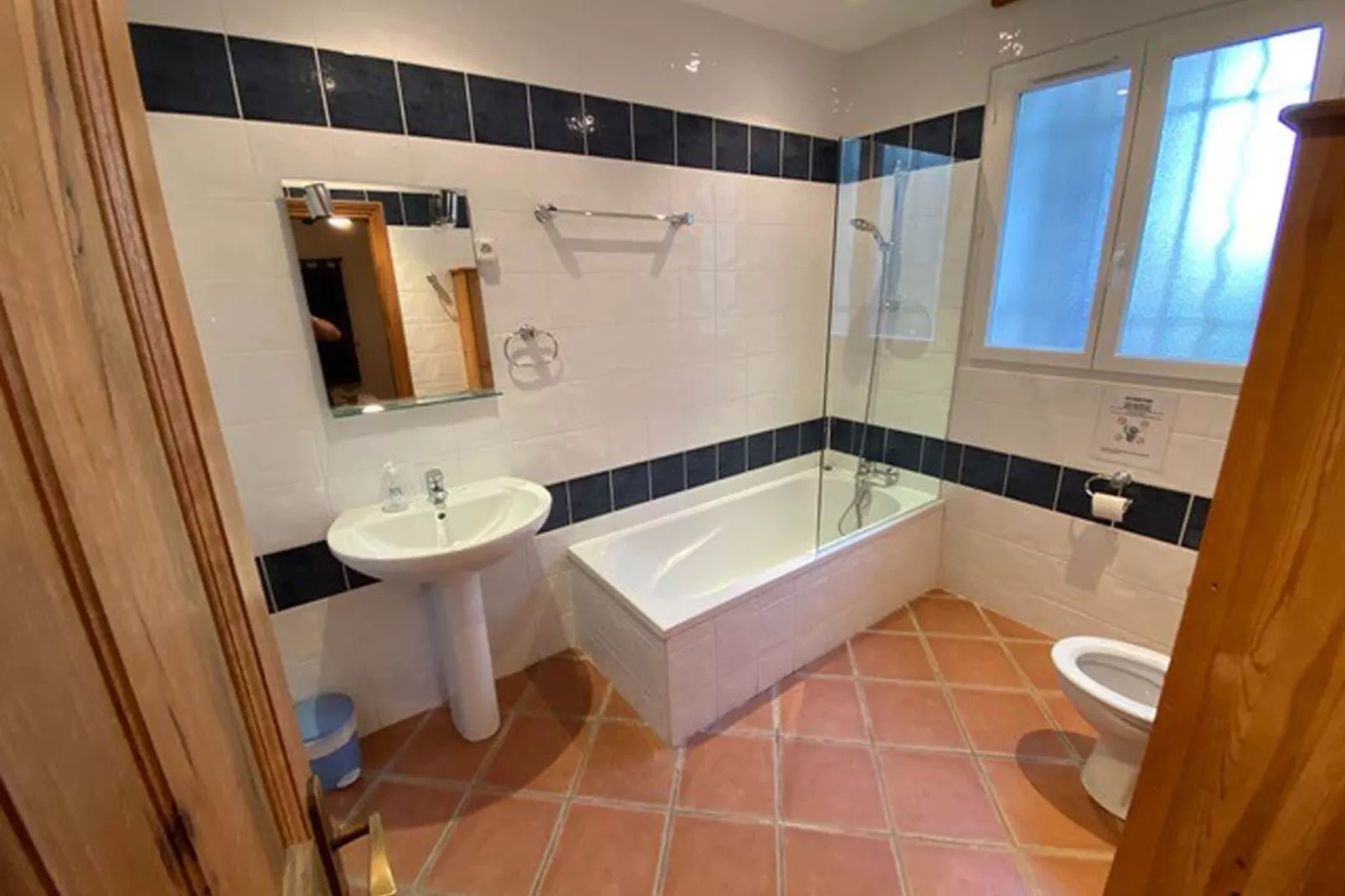La Cheneraie-Bathroom