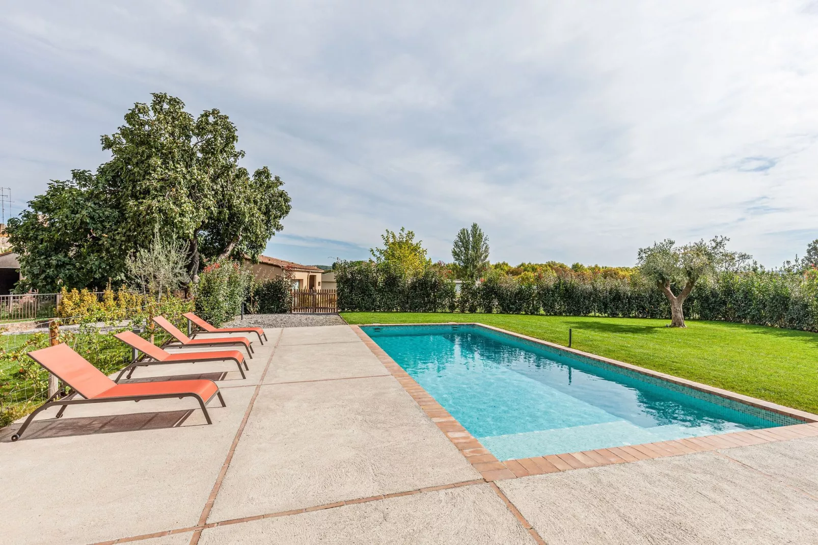 Casa con piscina en Vulpellac-Pool