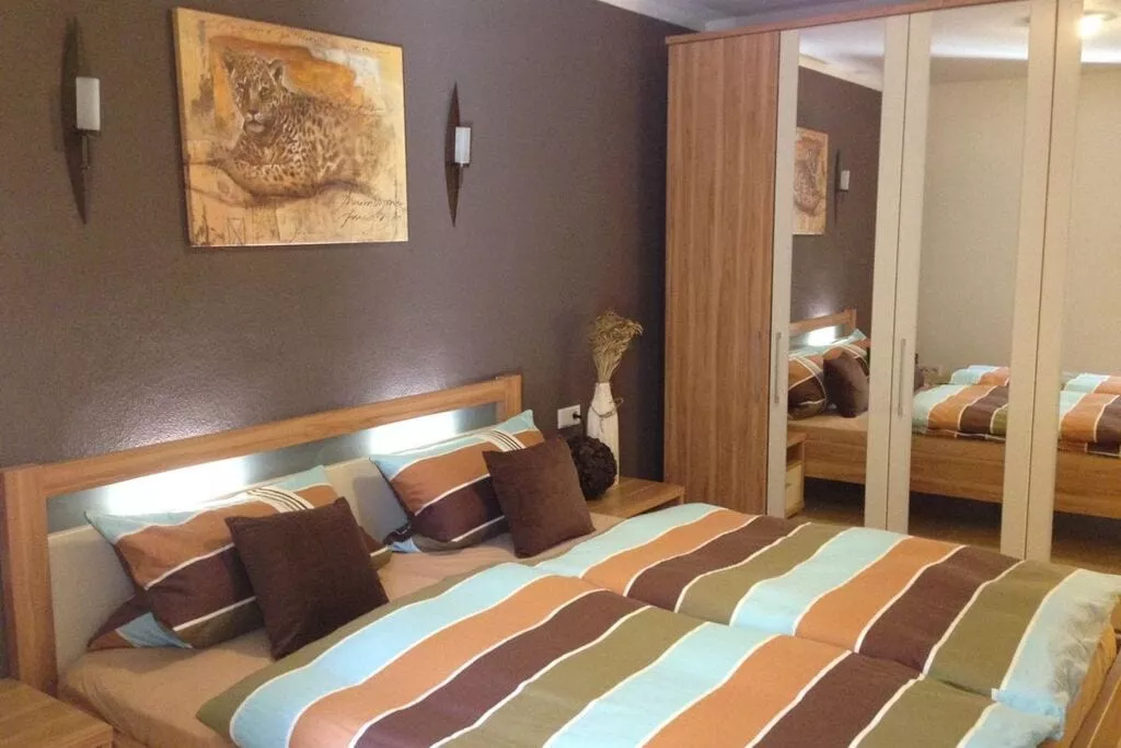 135887-Schlafzimmer