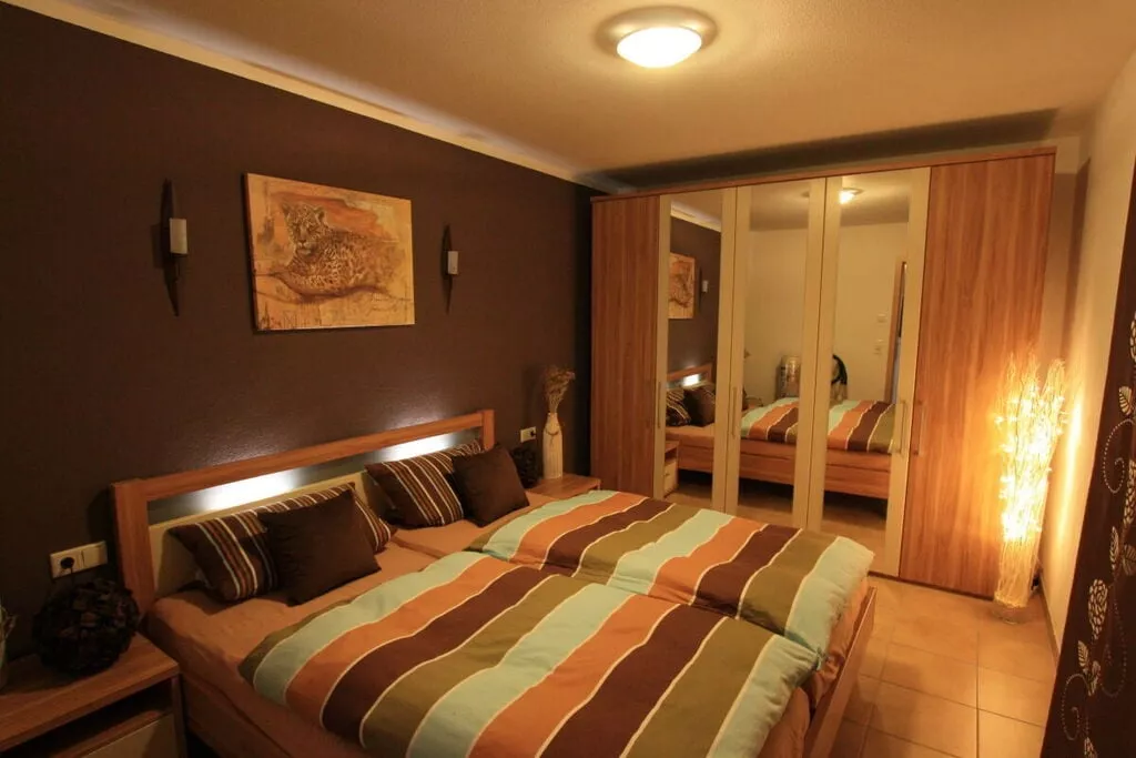 135887-Schlafzimmer