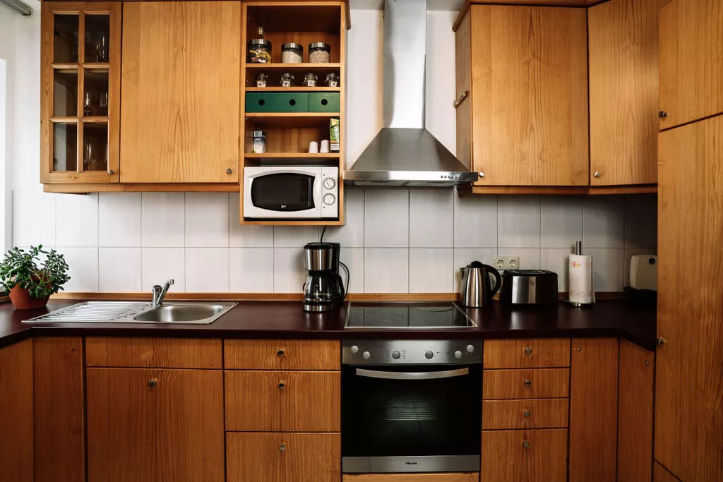 77124-Kitchen