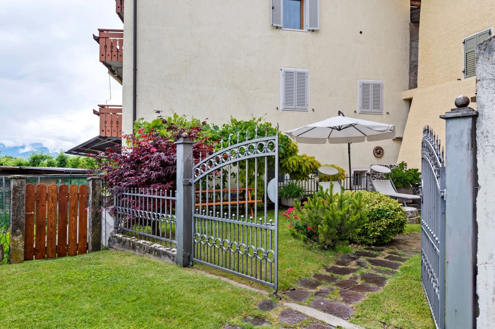 Golden Delicious-Empfangshalle