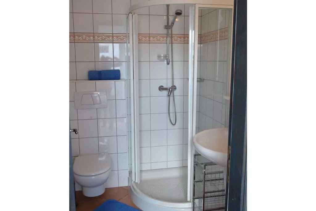 103522-Bathroom